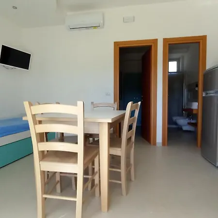 Baia Di Aparthotel *